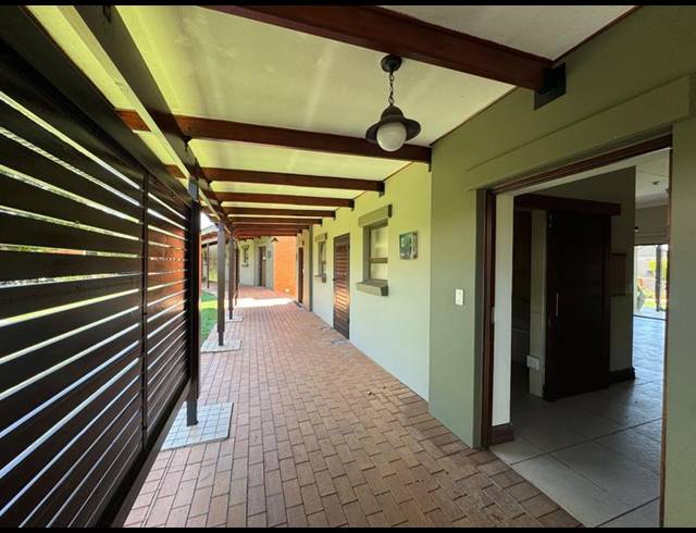 1 BEDROOM COMPLEX FOR SALE IN RETIRE AT MIDSTREAM